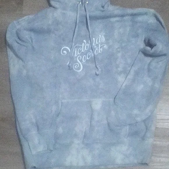 Victoria Secret Outfit - Picture 1 of 2